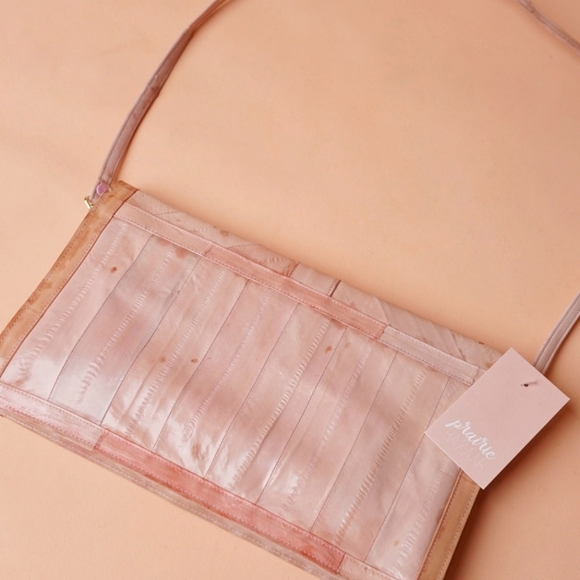 Vintage Pink Eel Skin Leather Purse - Picture 9 of 9